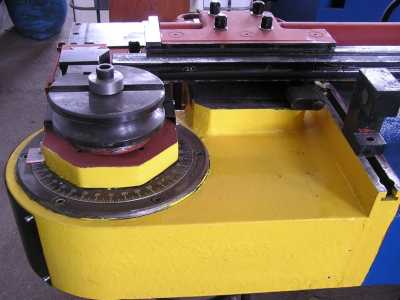 XOTH 40 hydraulischer Rohrbieger